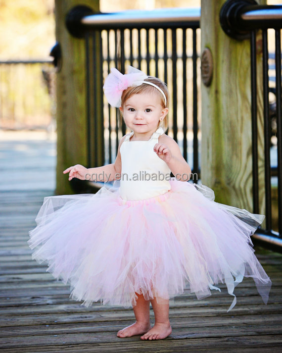 robe de mariee en tulle pour petite fille