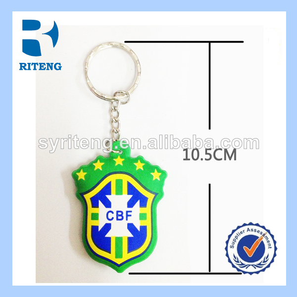 2014年熱い販売!!! ブラジルワールドカップ記念品のギフトキーチェーンジュエリーファンのための国の旗のカスタムロゴキーリング問屋・仕入れ・卸・卸売り