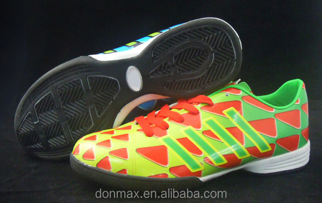 最新メンズ2015カラフルなサッカーシューズ問屋・仕入れ・卸・卸売り