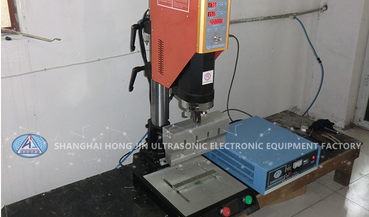 Ultrasonic plastic welding machine Details (62)