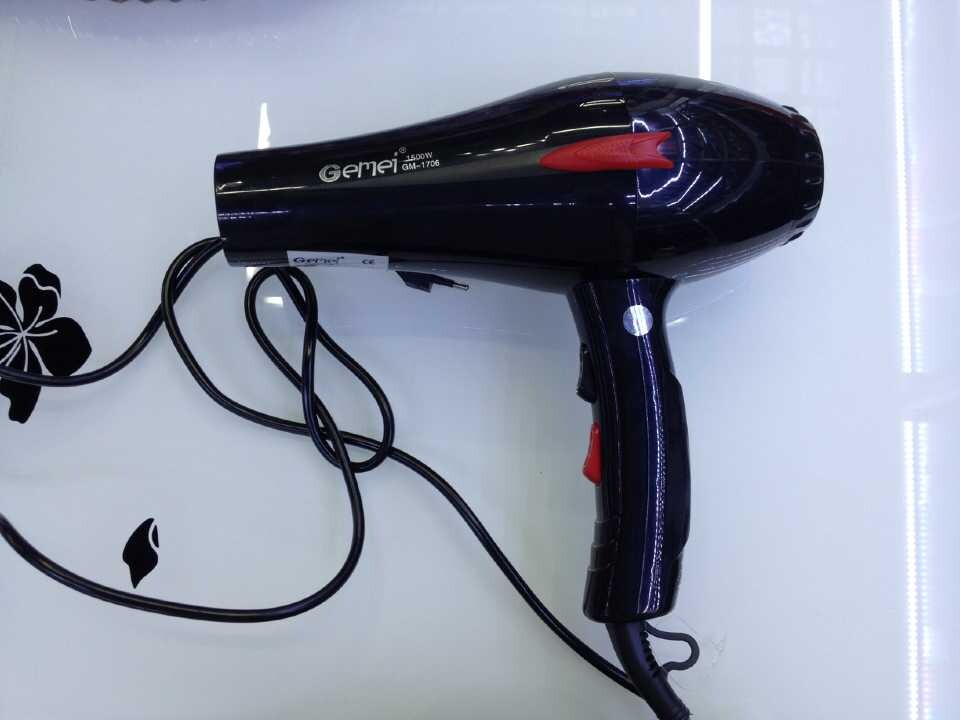 hanging hair dryer01.jpg