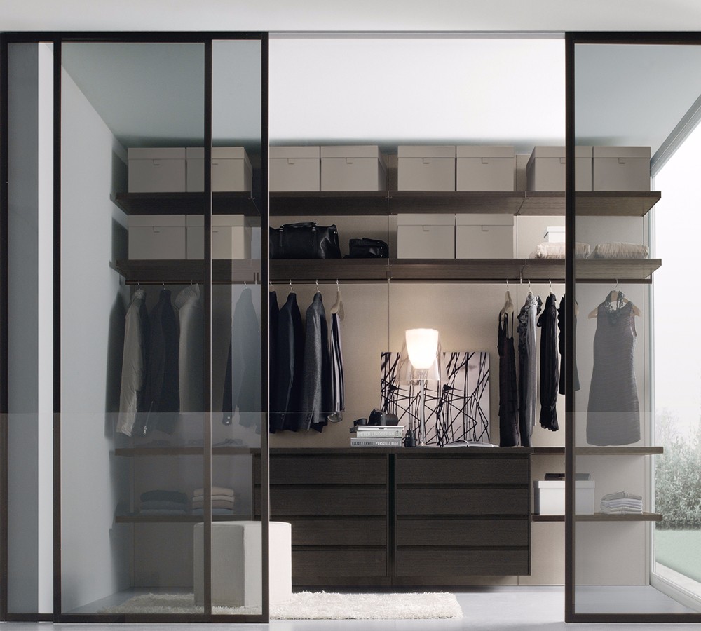 Space Saving Modern Design Built In Wardrobe With Clothes Rack For