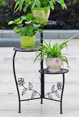 Wrought iron flower wedding centerpieces