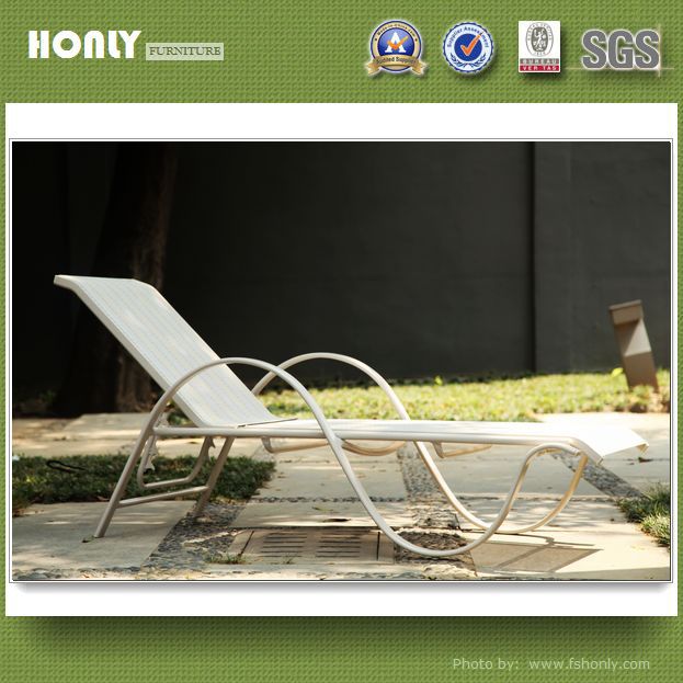 Wholesale plastic beach lounge chair stackable aluminum beach lounge chair