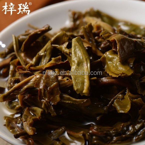 Healthy drinking unfermented puer teas
