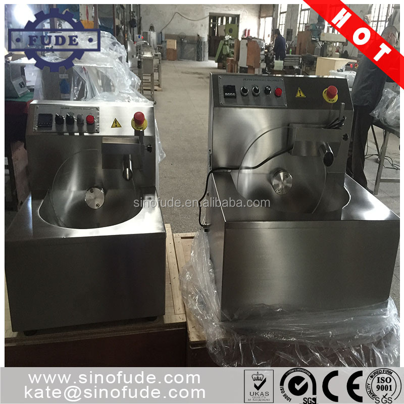 high quality chunk machine chocolate small chocolate making machine.jpg