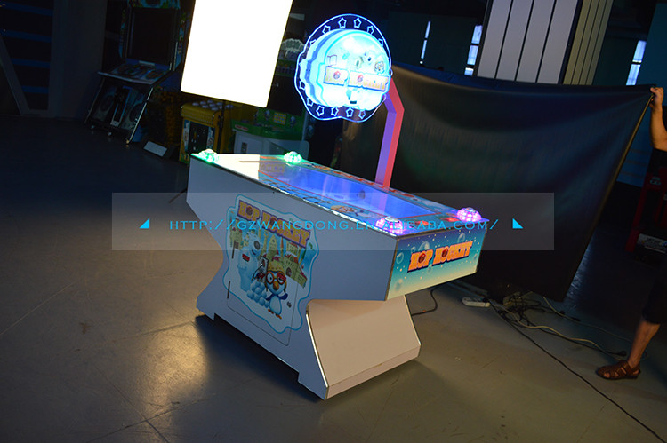Wd-b01wangdong漫画の子供のためのアイスホッケーの試合のテーブル仕入れ・メーカー・工場