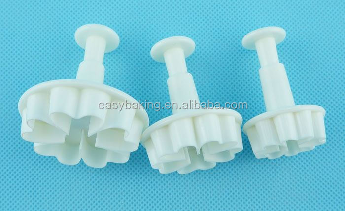 Wholesale custom four-leaved clover plunger cutter for cake decorating