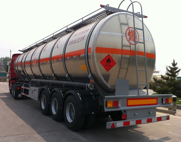 aluminum fuel tank trailer 5.jpg