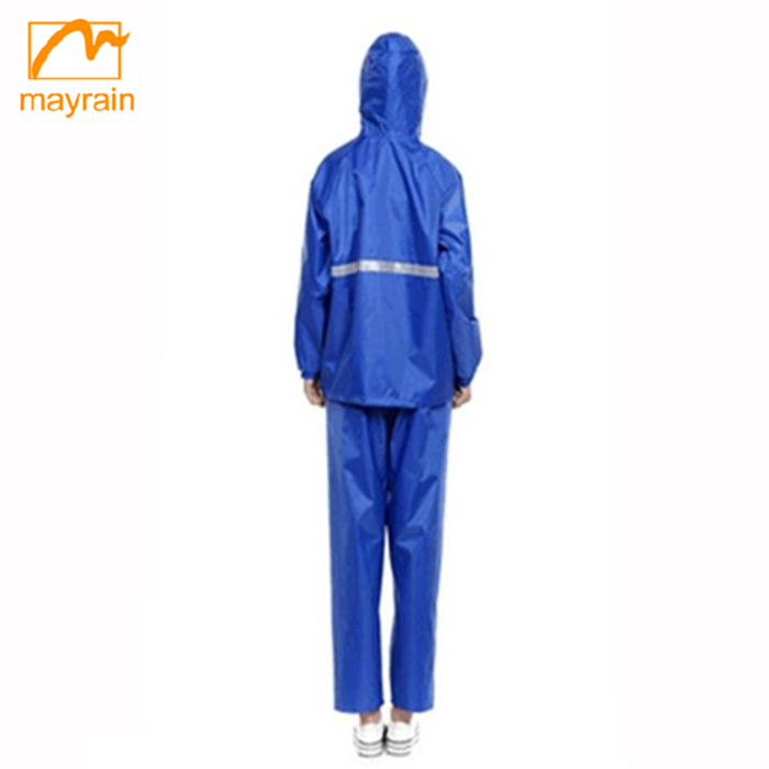3_women suit.png