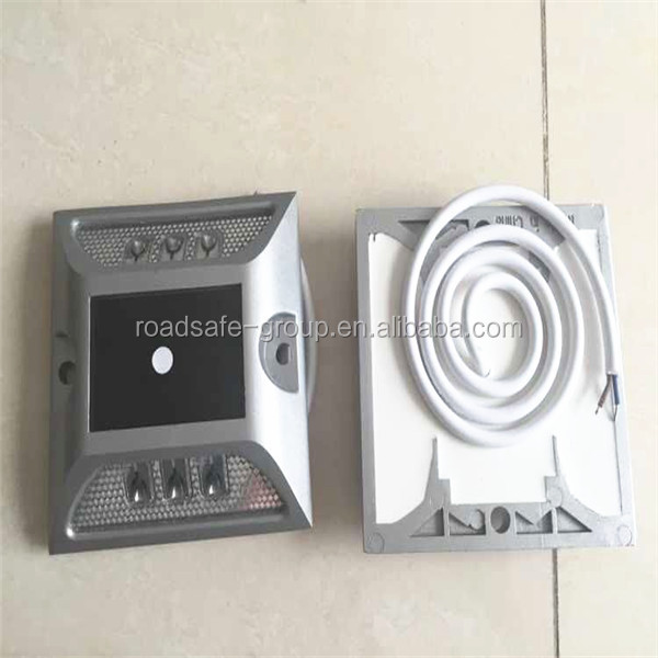 colorful wire d road stud