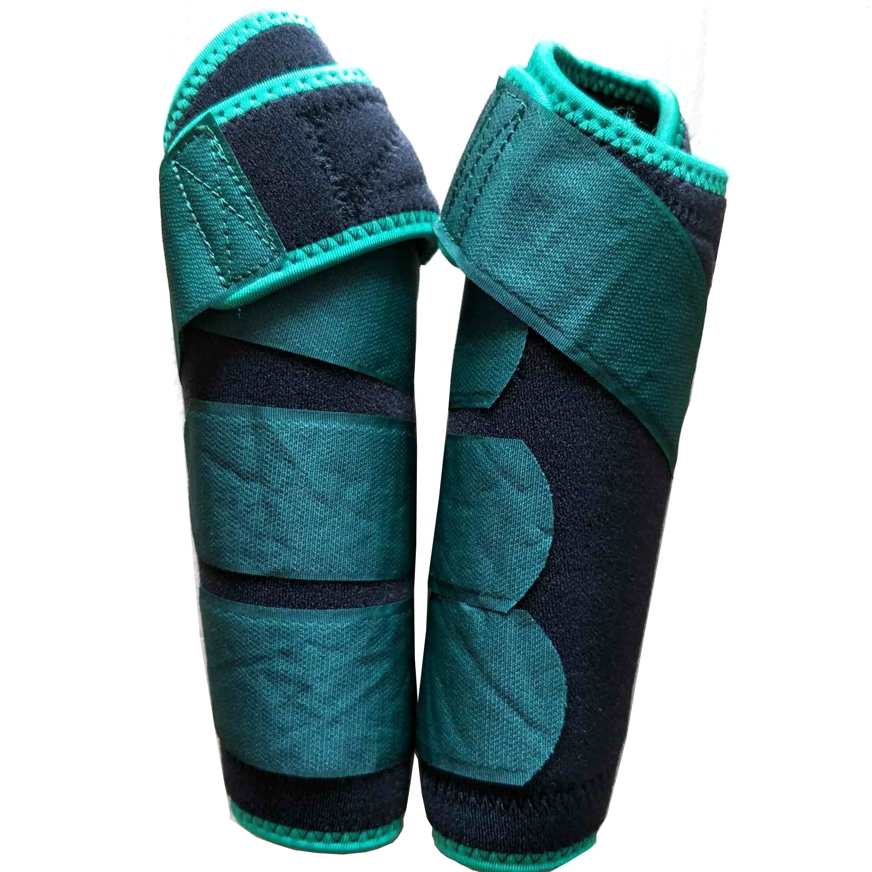 Classic and perfect fitting neoprene black horse boots leg wraps