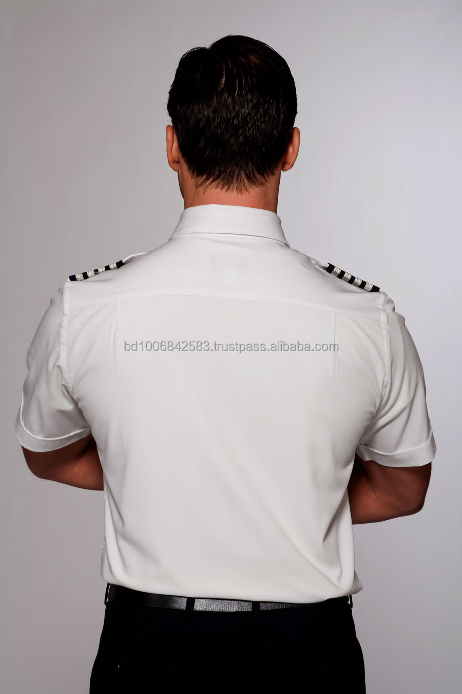 航空会社のパイロットのシャツ、 バングラデシュで行われた問屋・仕入れ・卸・卸売り