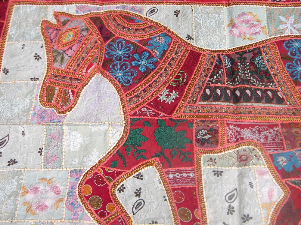 インド の古い生地壁の装飾で馬フィギュア の手仕事の綿生地パッチワーク壁掛け タペストリー 問屋・仕入れ・卸・卸売り