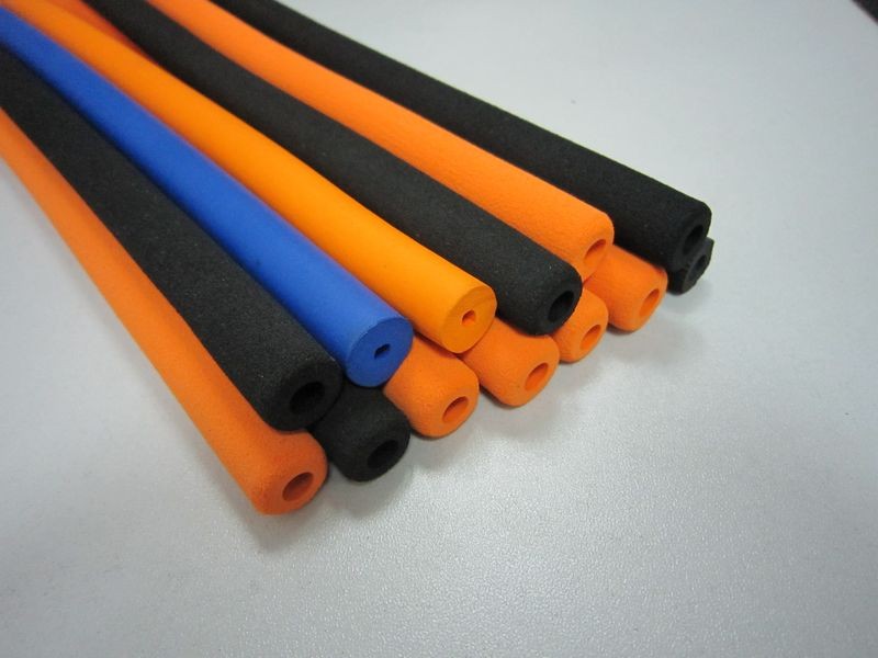 Flexible Insulation NBR Rubber Foam Hose / Pipe / Sleeving / Tubing for Protection