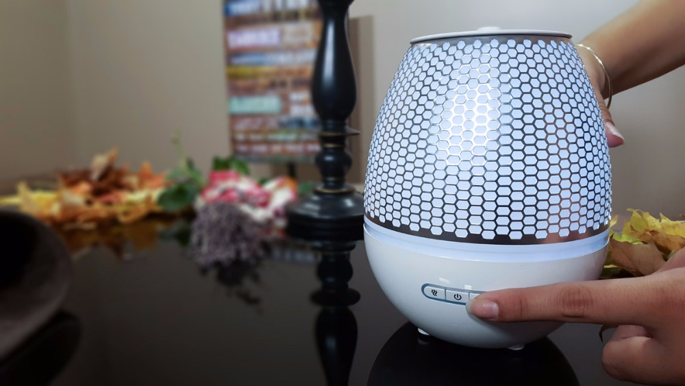 Maya - Ultrasonic Aromatherapy Diffuser. W/ Led Changing Lights