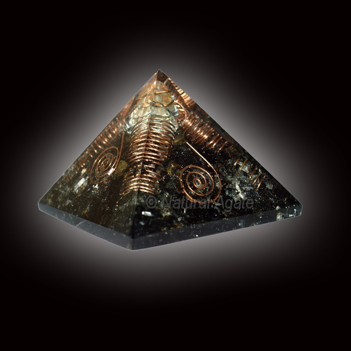 レイキを持つアメジストチョウコーオルゴンのピラミッド: 自然な瑪瑙のピラミッドorgane- を購入仕入れ・メーカー・工場