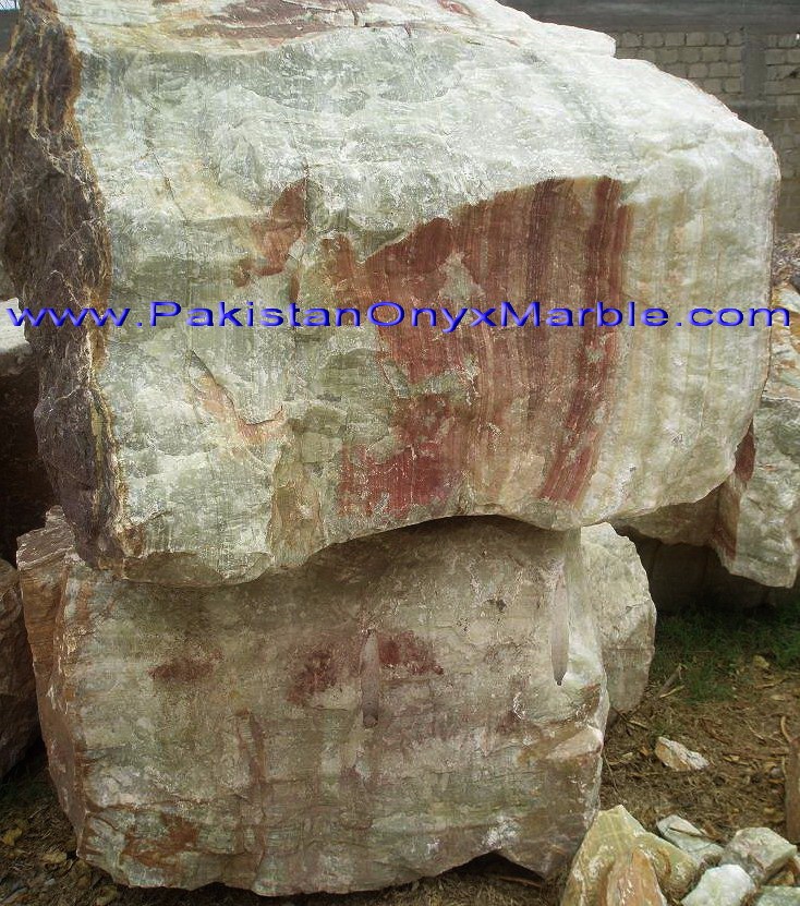 green-onyx-afghanistan-boulders-03.jpg